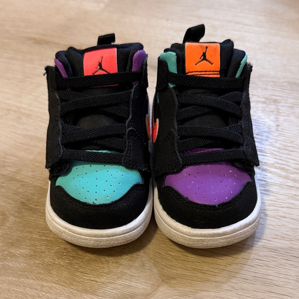 Nike Kids Multicolor Sneakers